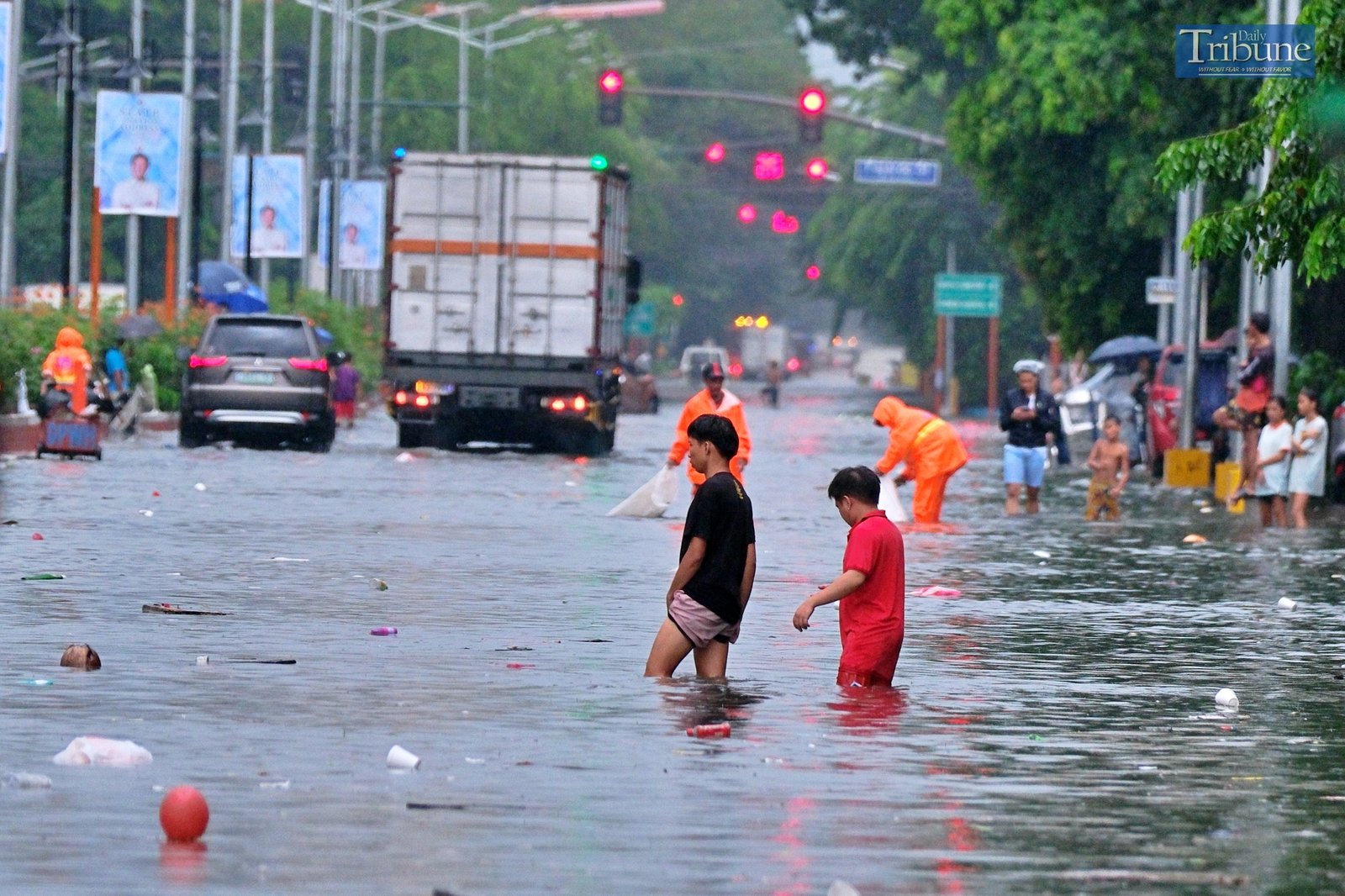 TRIBUNE-manila-flooded